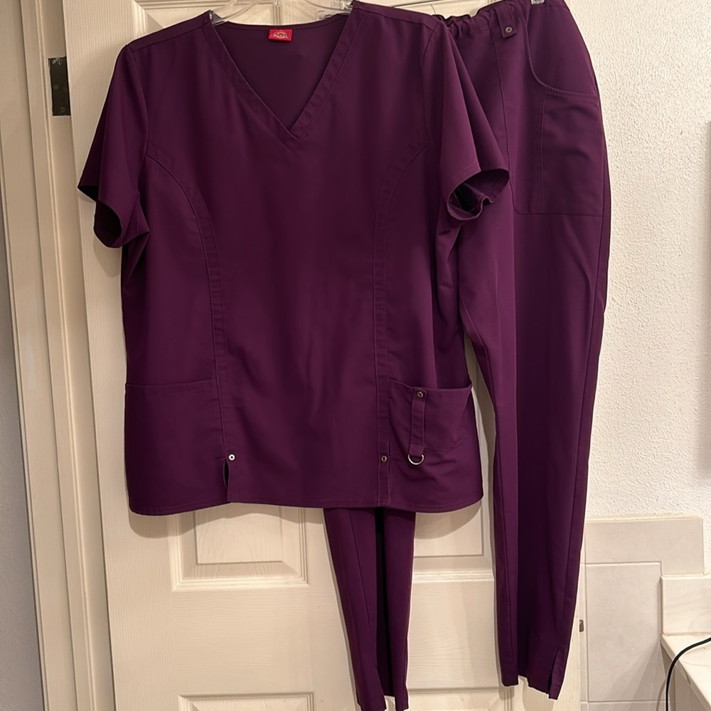 Dickies purple scrub set